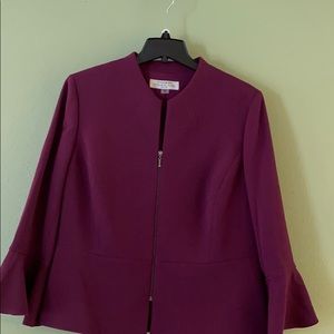 Tahari 2 piece skirt suit